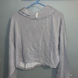 Super soft and not too cropped. Worn once or twice